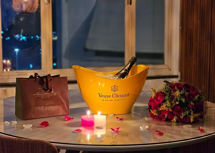 Lux 12 - Cobertura Romantica Com Piscina Aquecida E Vista Mar